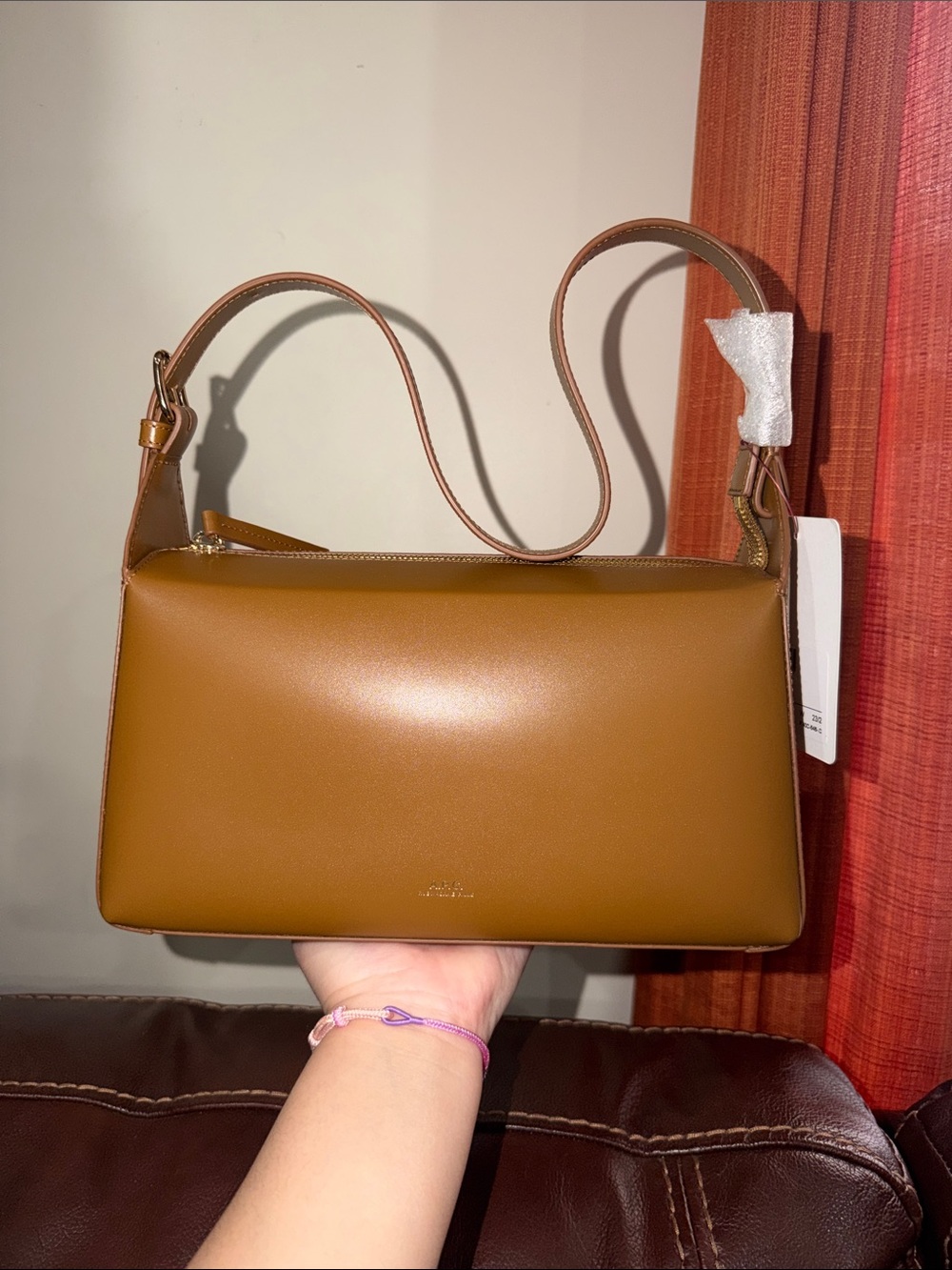 🔥🔥🔥NEW A.P.C. Virginie Zipped Leather Shoulder Bag - Picture 2 of 12